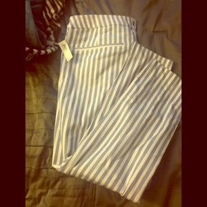 Old Navy Striped Ankle Pants in Blue and White